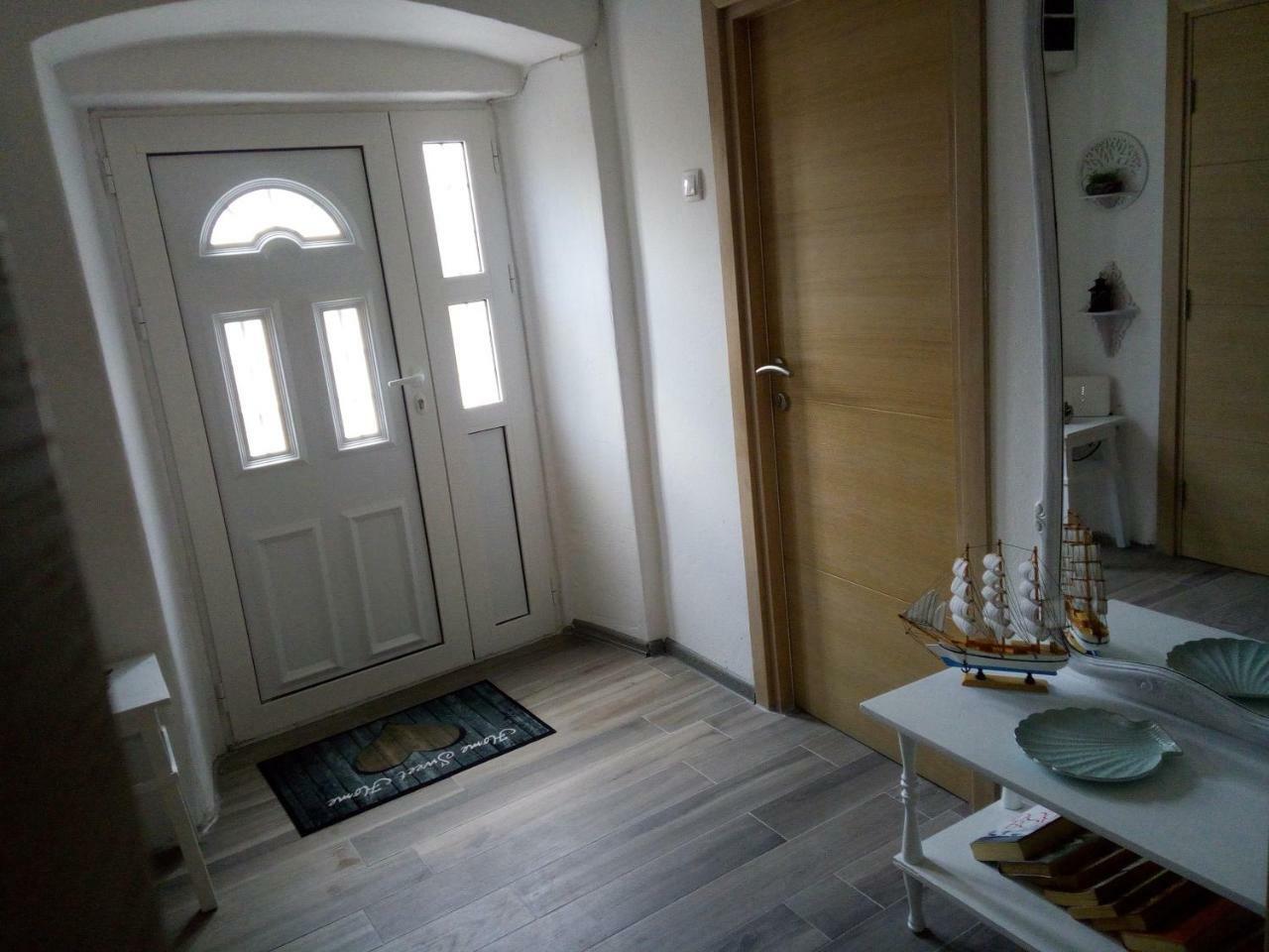 Vicky 1 Apartment Kotor Ngoại thất bức ảnh