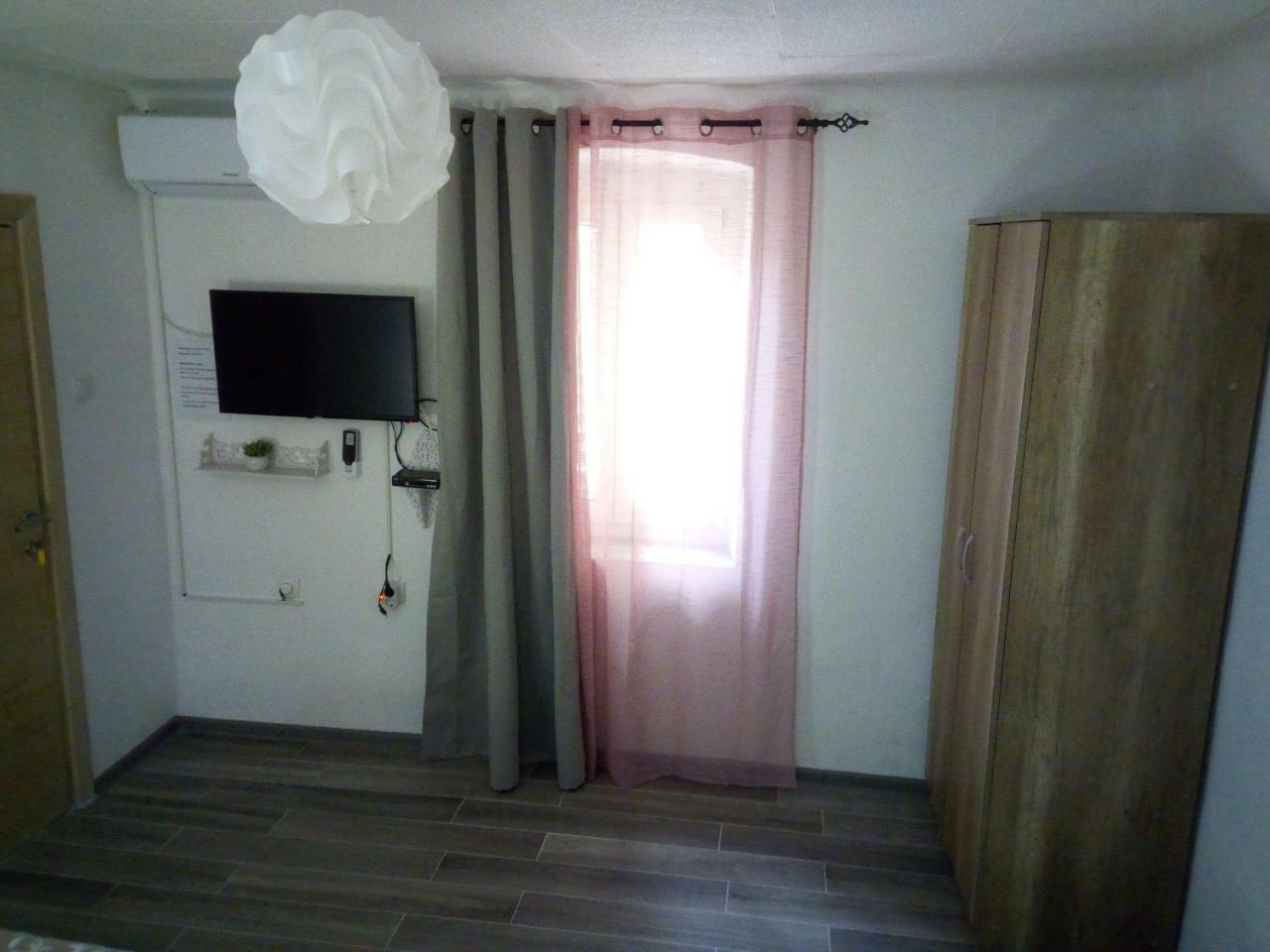 Vicky 1 Apartment Kotor Ngoại thất bức ảnh